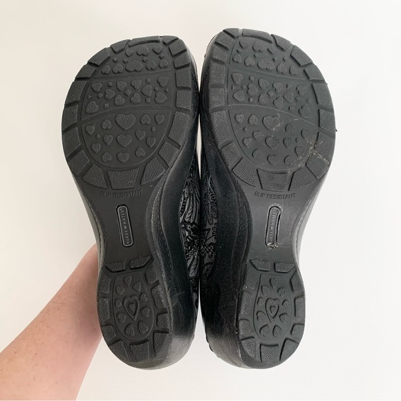 Nurse Mates Bryar Clogs - Picture 6 of 7